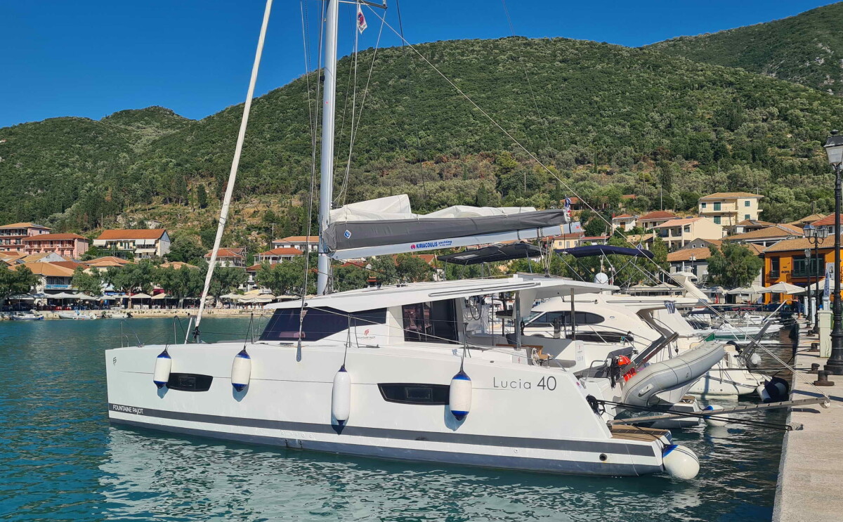 Fountaine Pajot Lucia 40 CLASS