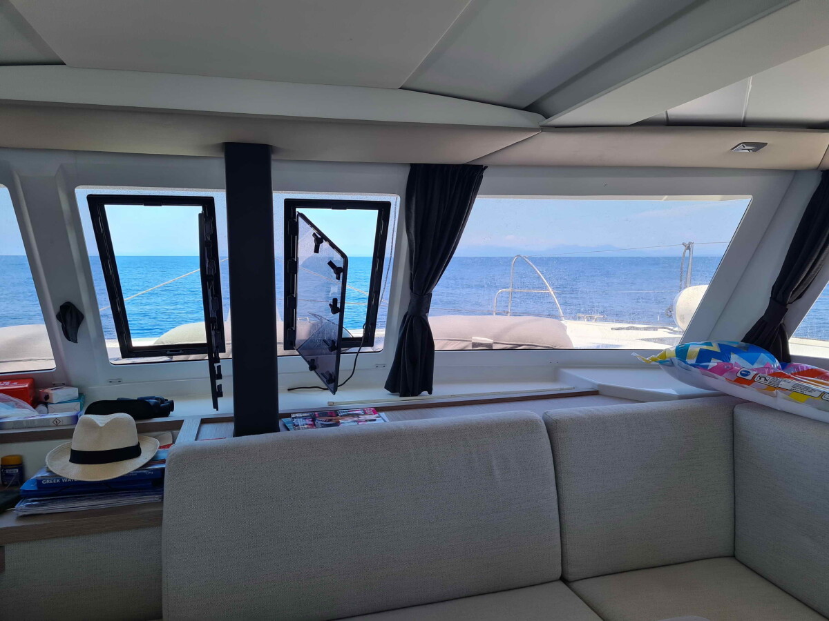 Fountaine Pajot Lucia 40 CLASS