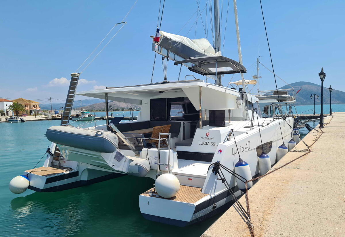 Fountaine Pajot Lucia 40 CLASS