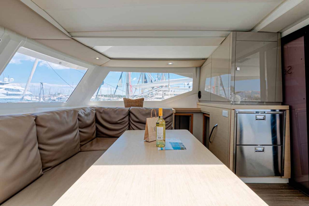 Fountaine Pajot Lucia 40 Servus