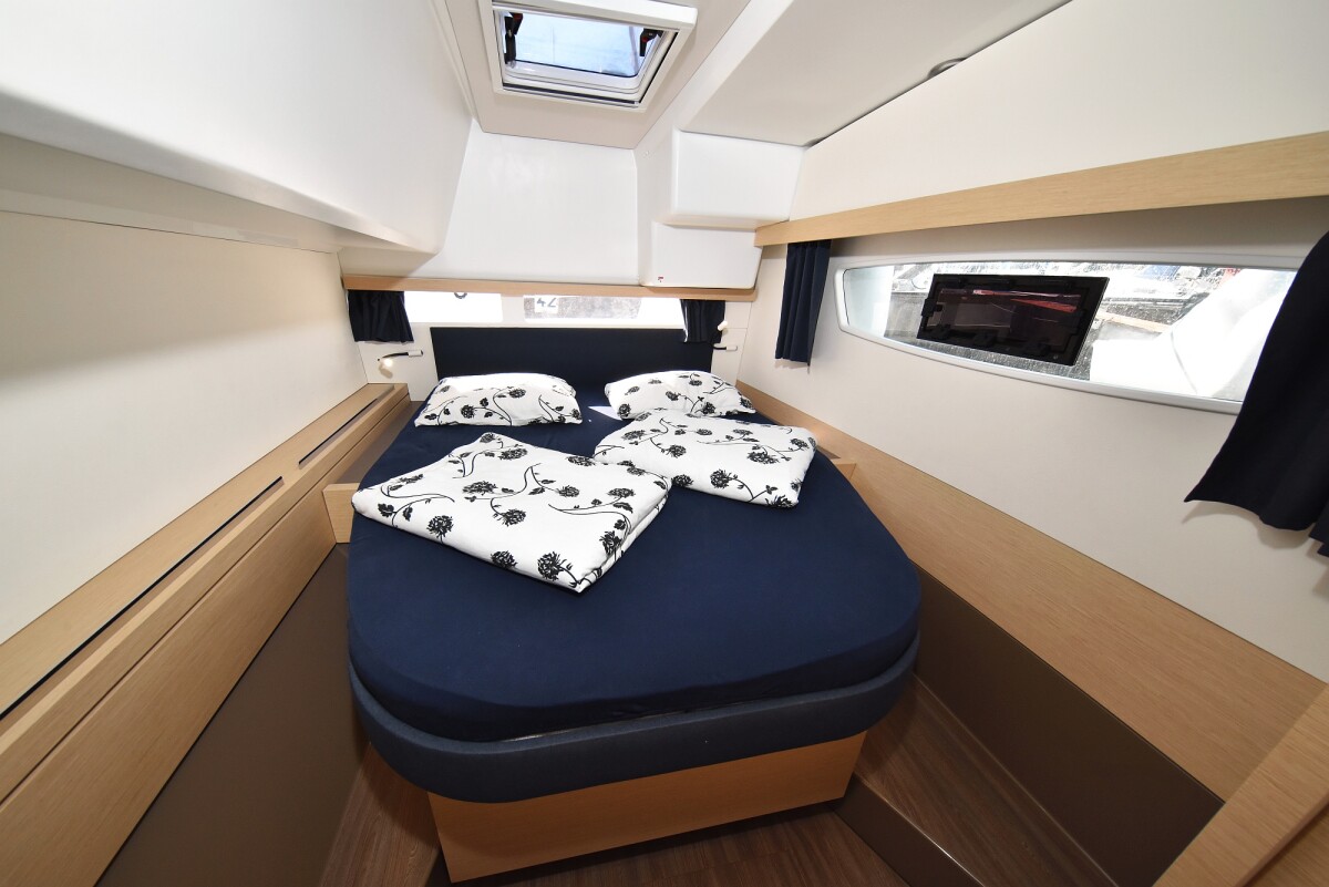 Fountaine Pajot Lucia 40 