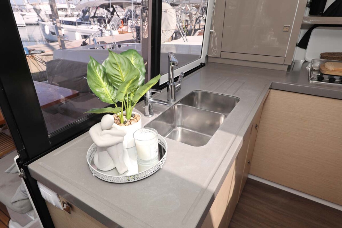 Fountaine Pajot Lucia 40 Tu Tamo 2