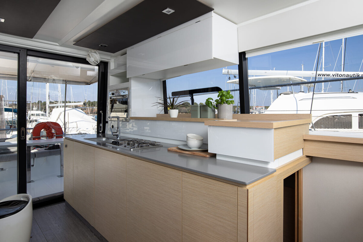 Fountaine Pajot MY 37 Mare Tortuga