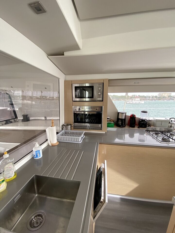 Fountaine Pajot Saba 50 Sunshine Reggae