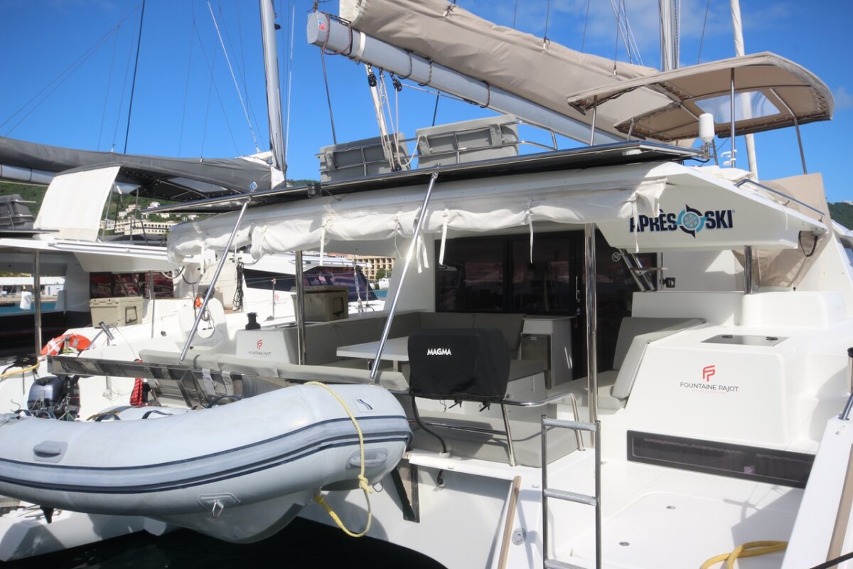 Fountaine Pajot Saba 50 Apres Ski