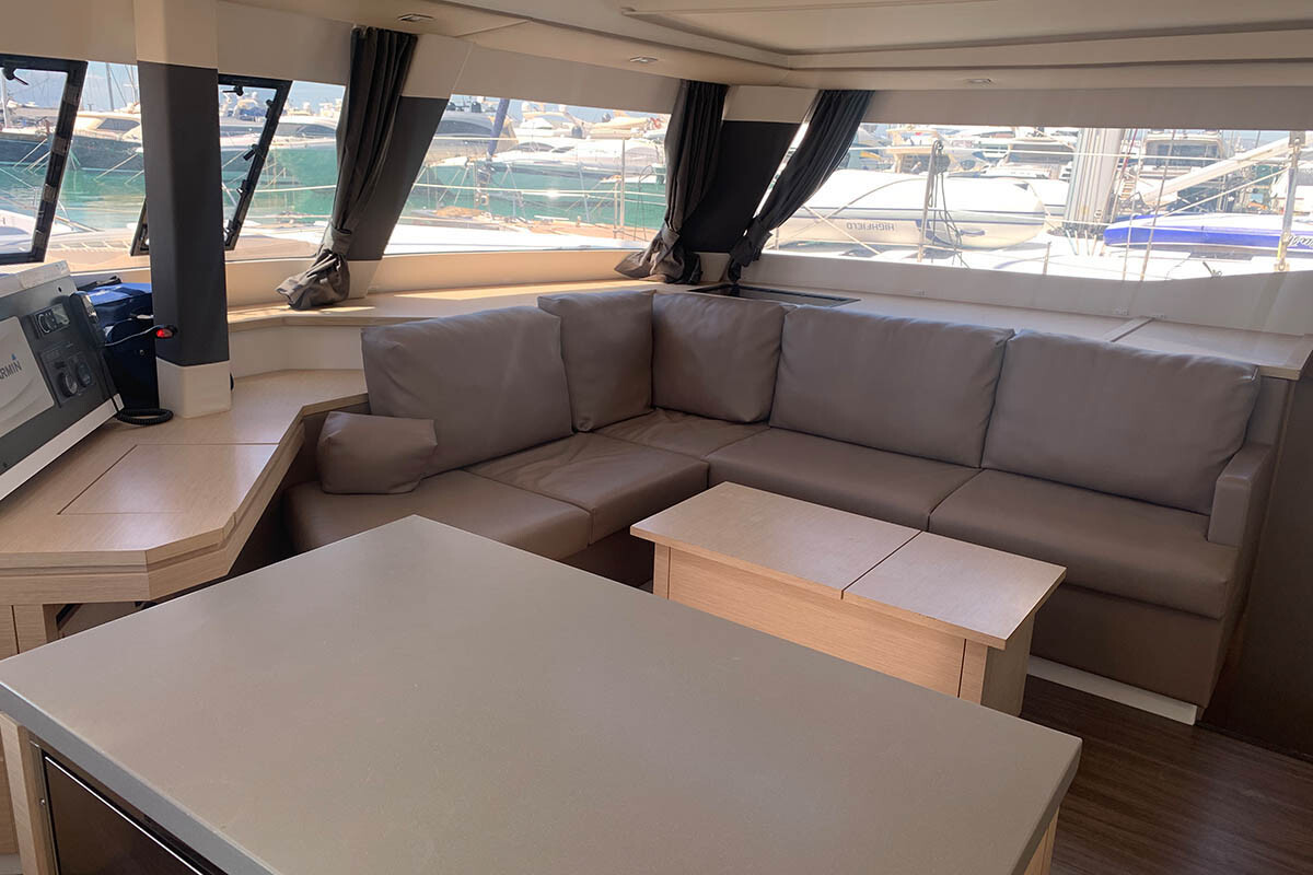 Fountaine Pajot Saba 50 Lingaro