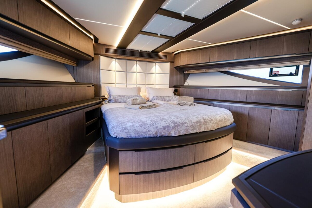 Galeon 640 FGstar