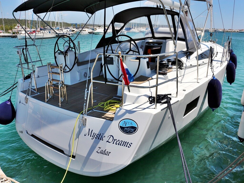 Jeanneau 54 Mystic Dreams