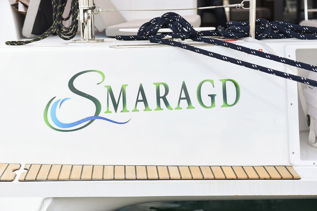 Lagoon 42 Smaragd