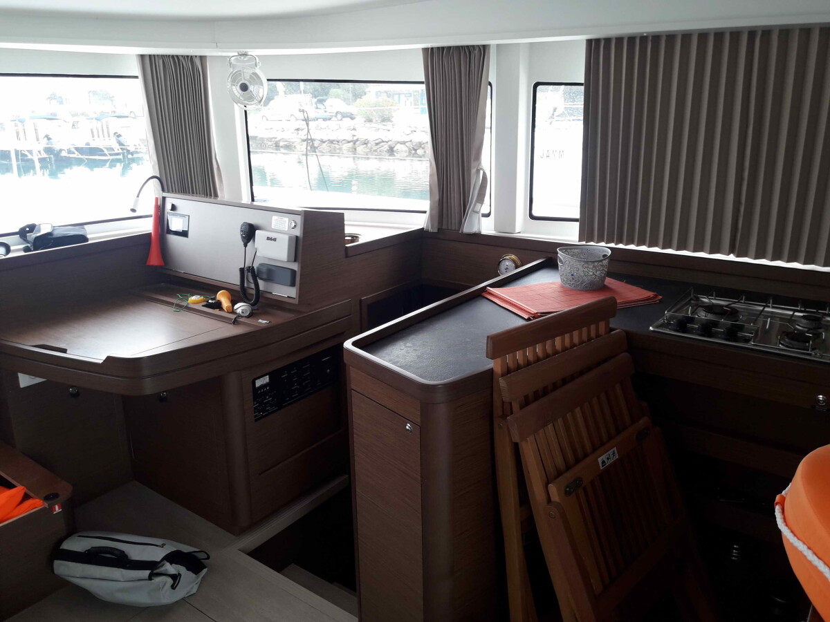 Lagoon 42 ECONOMY-