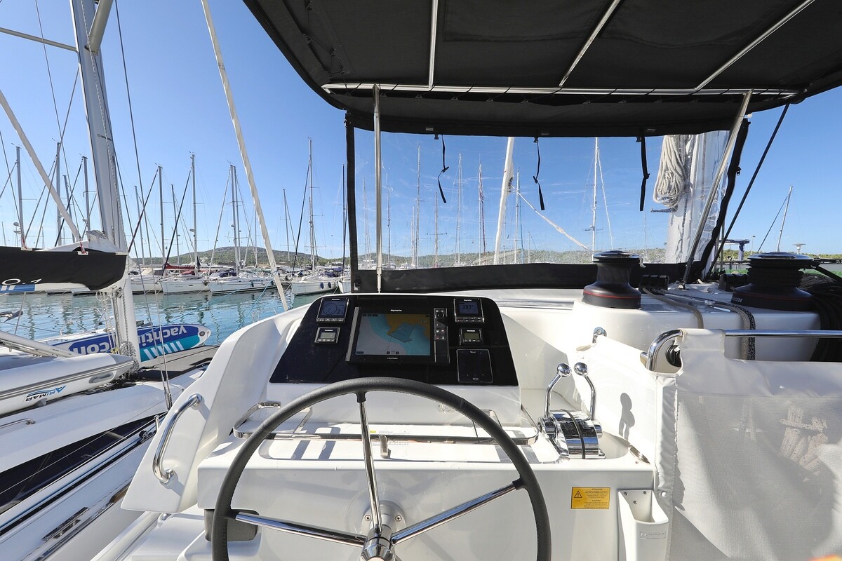 Lagoon 42 Sail la Vie