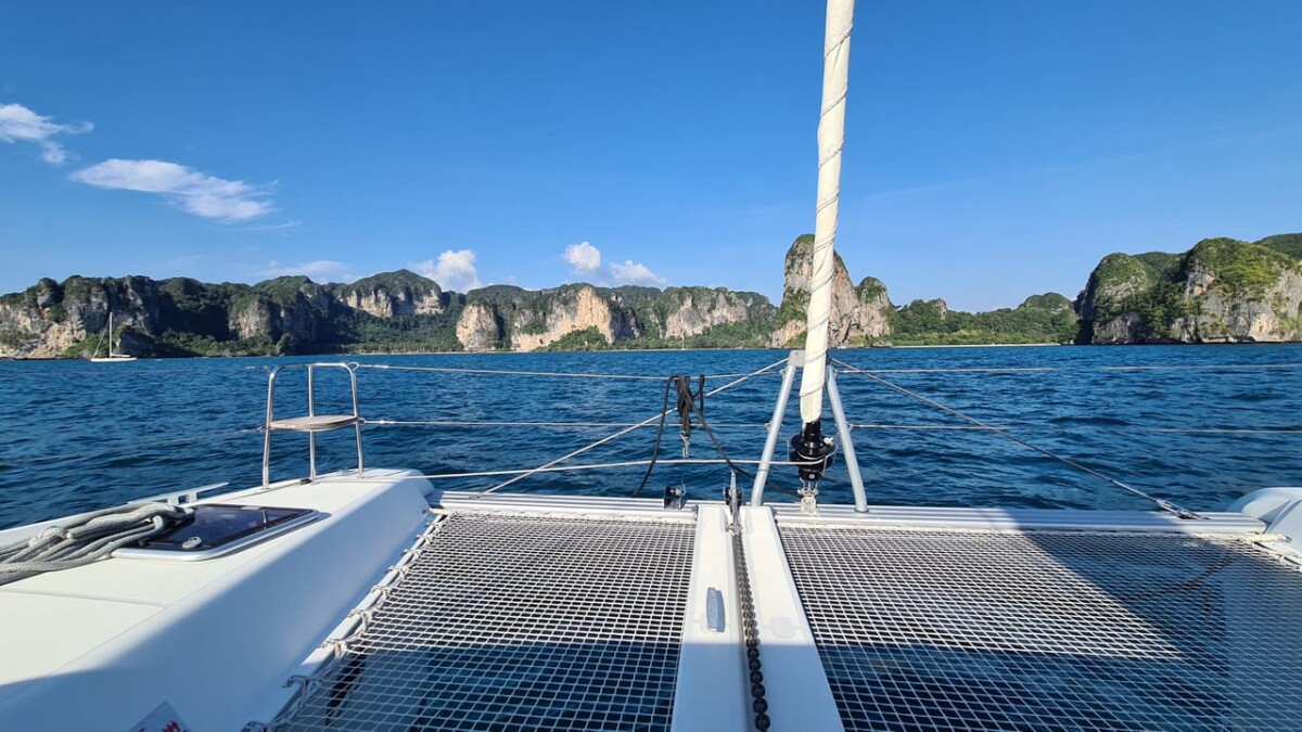 Lagoon 42 Thai Thunder