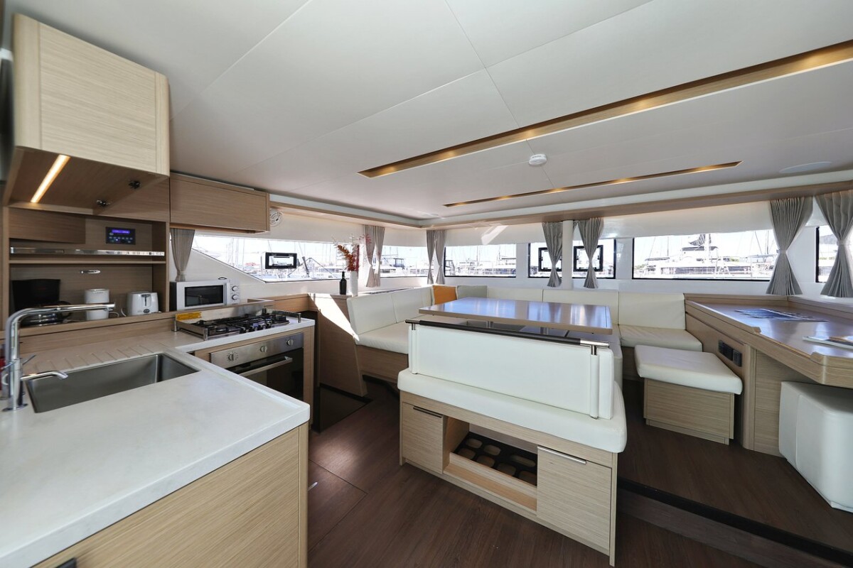 Lagoon 51 Apolon