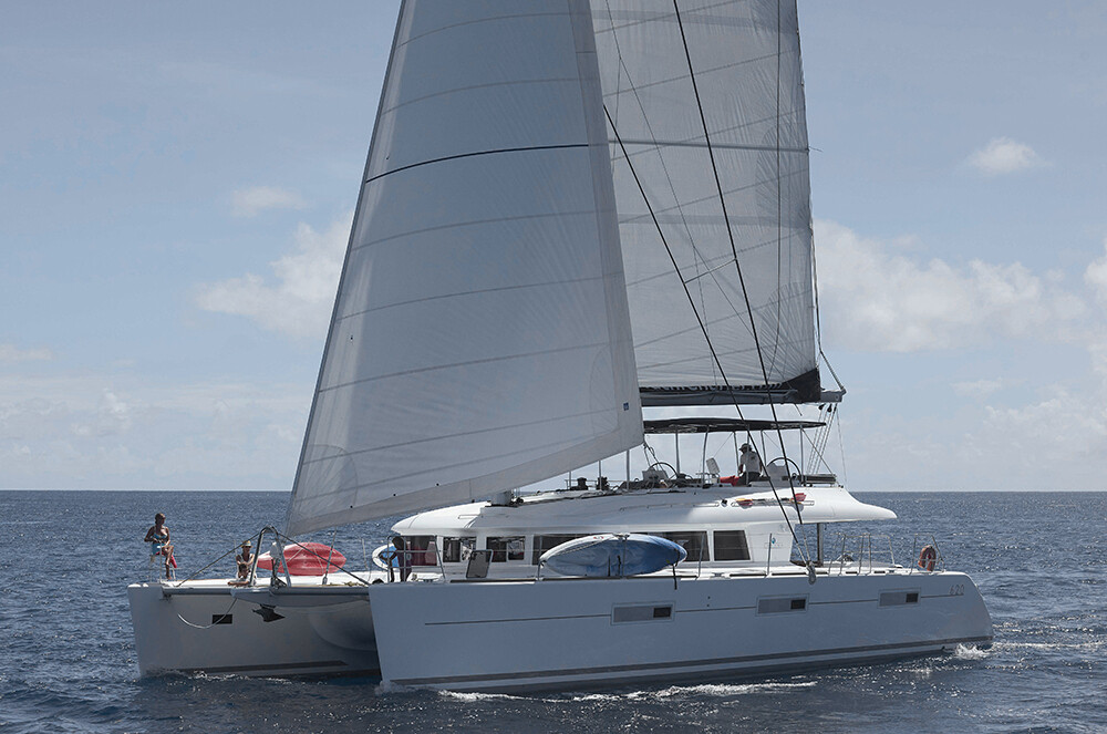 dream yacht raiatea