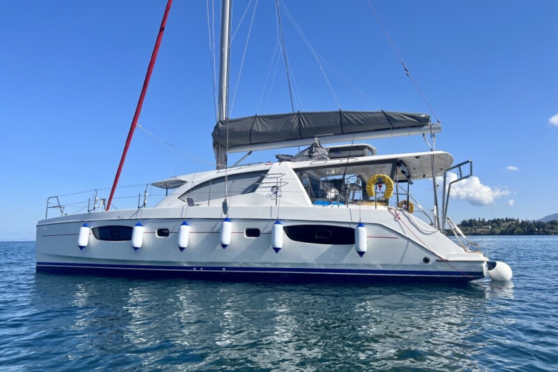 Yacht Charter Catamaran Leopard 44 „Cecilia“ in Greece