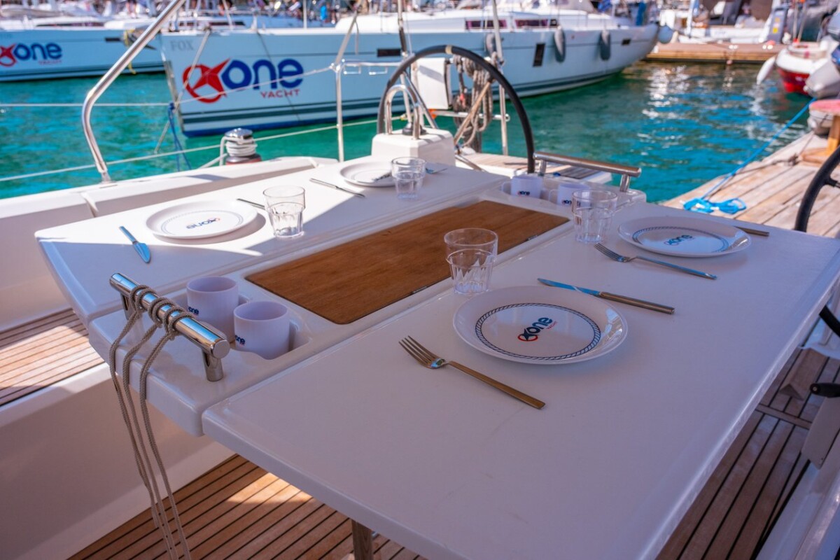 Oceanis 38.1 Triton 89