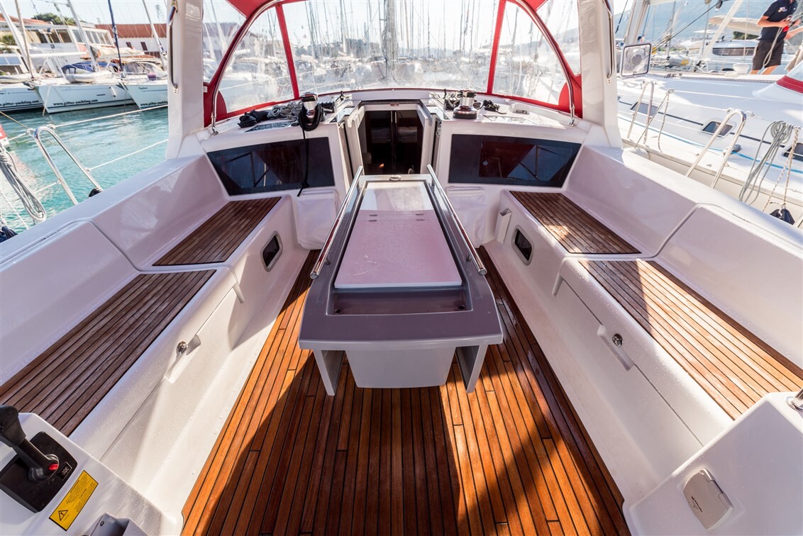 Oceanis 48 Flou