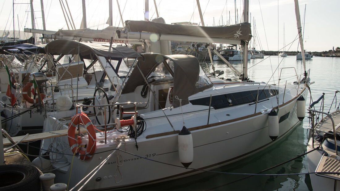 Sun Odyssey 319 Hija del Viento