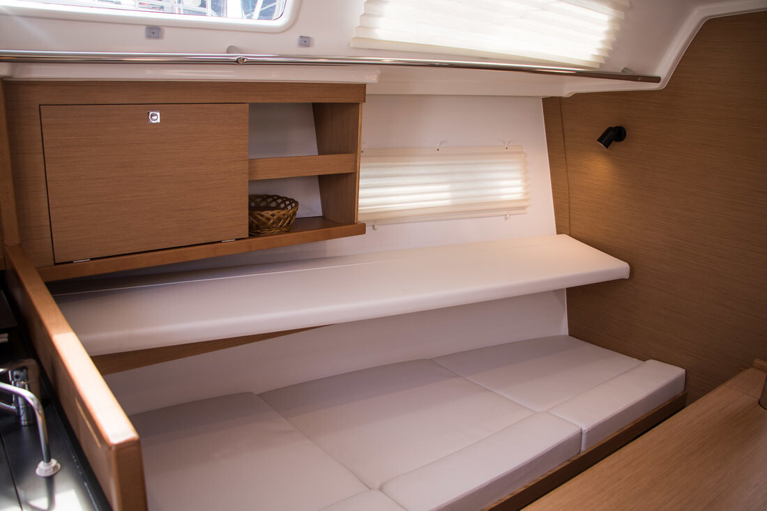 Sun Odyssey 319 Hija del Viento