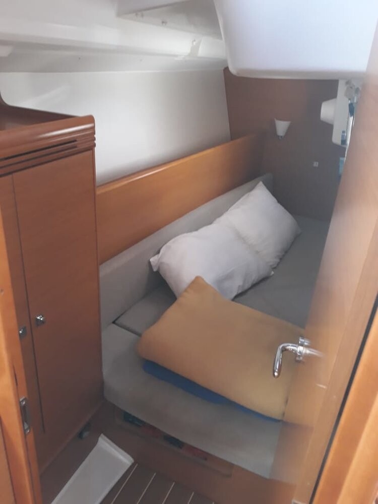 Sun Odyssey 33i 