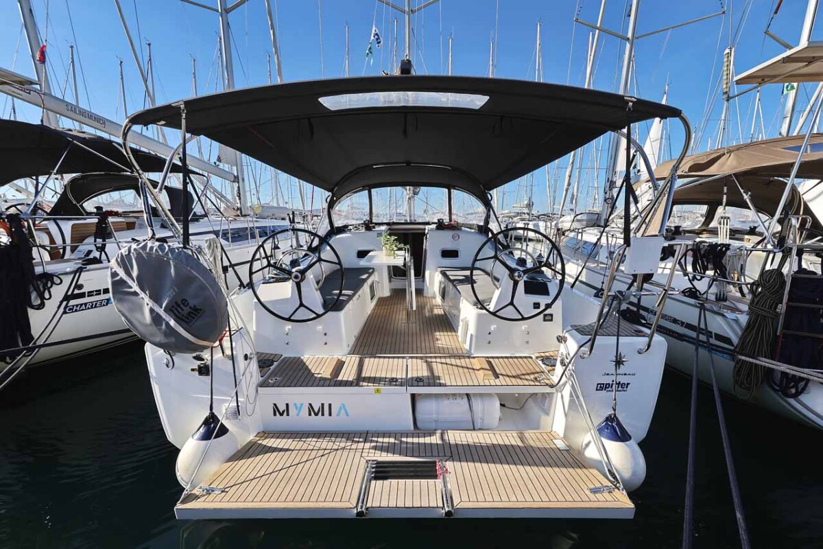 Sun Odyssey 380 Performance Mymia