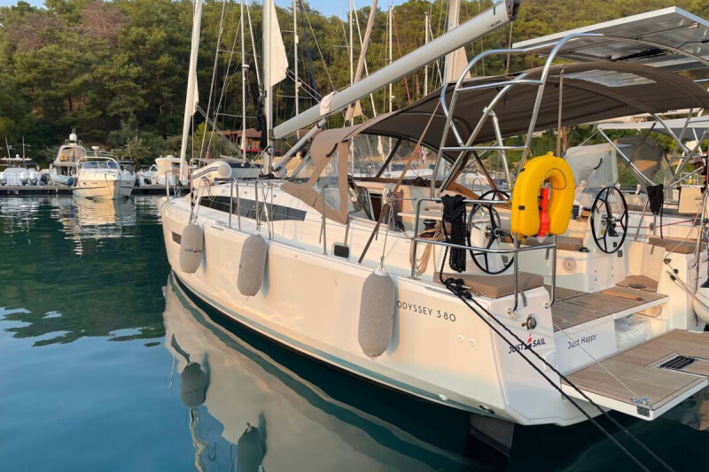 Sun Odyssey 380 Just Happy