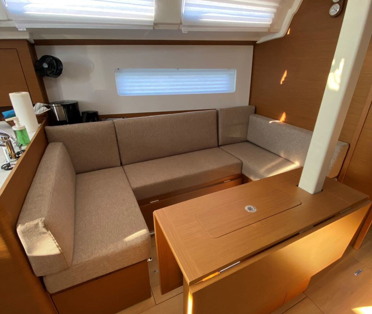 Sun Odyssey 380 4 elli