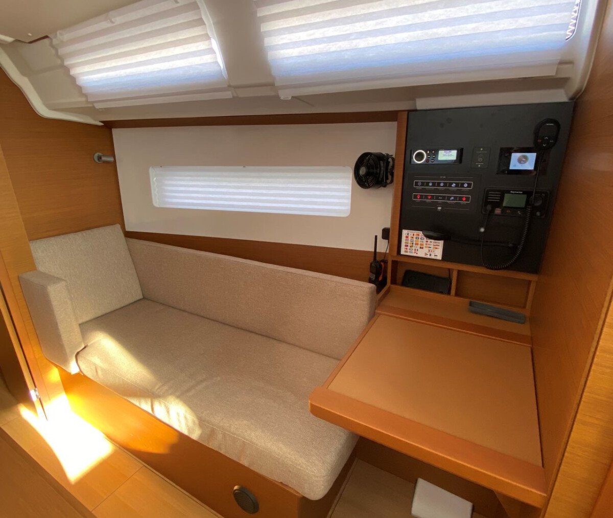 Sun Odyssey 380 4 elli