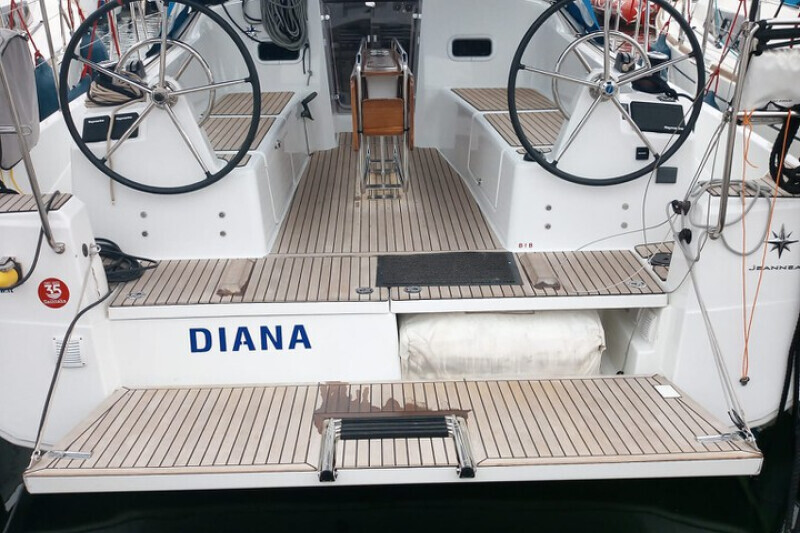 Sun Odyssey 380 Diana