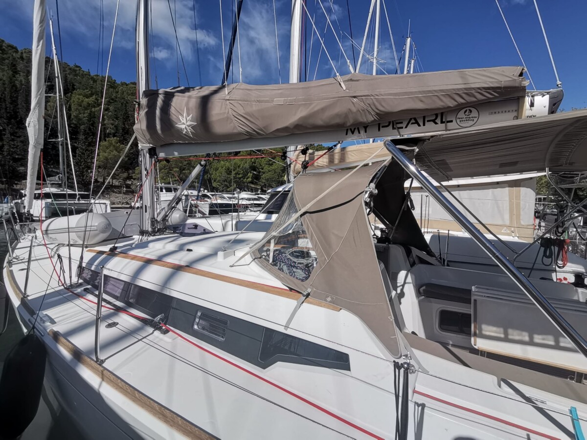 Sun Odyssey 389 My Pearl