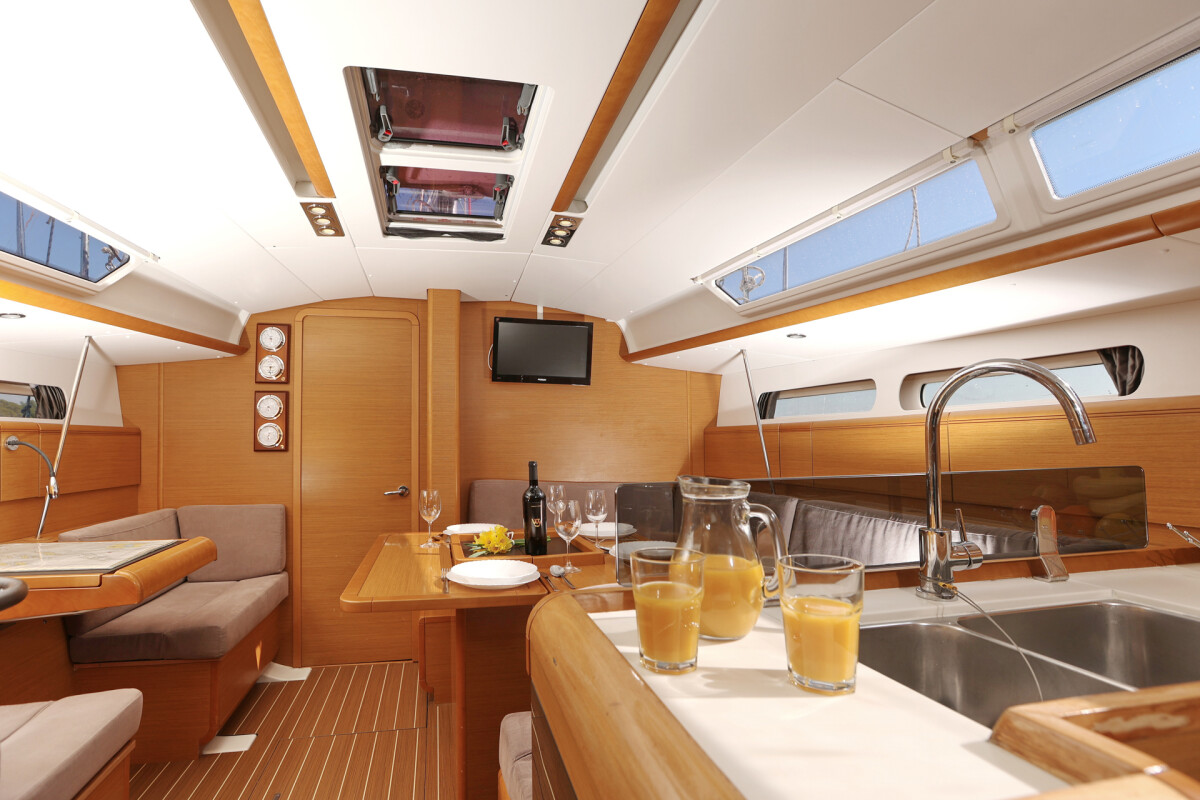 Sun Odyssey 409 Performance Stellina II