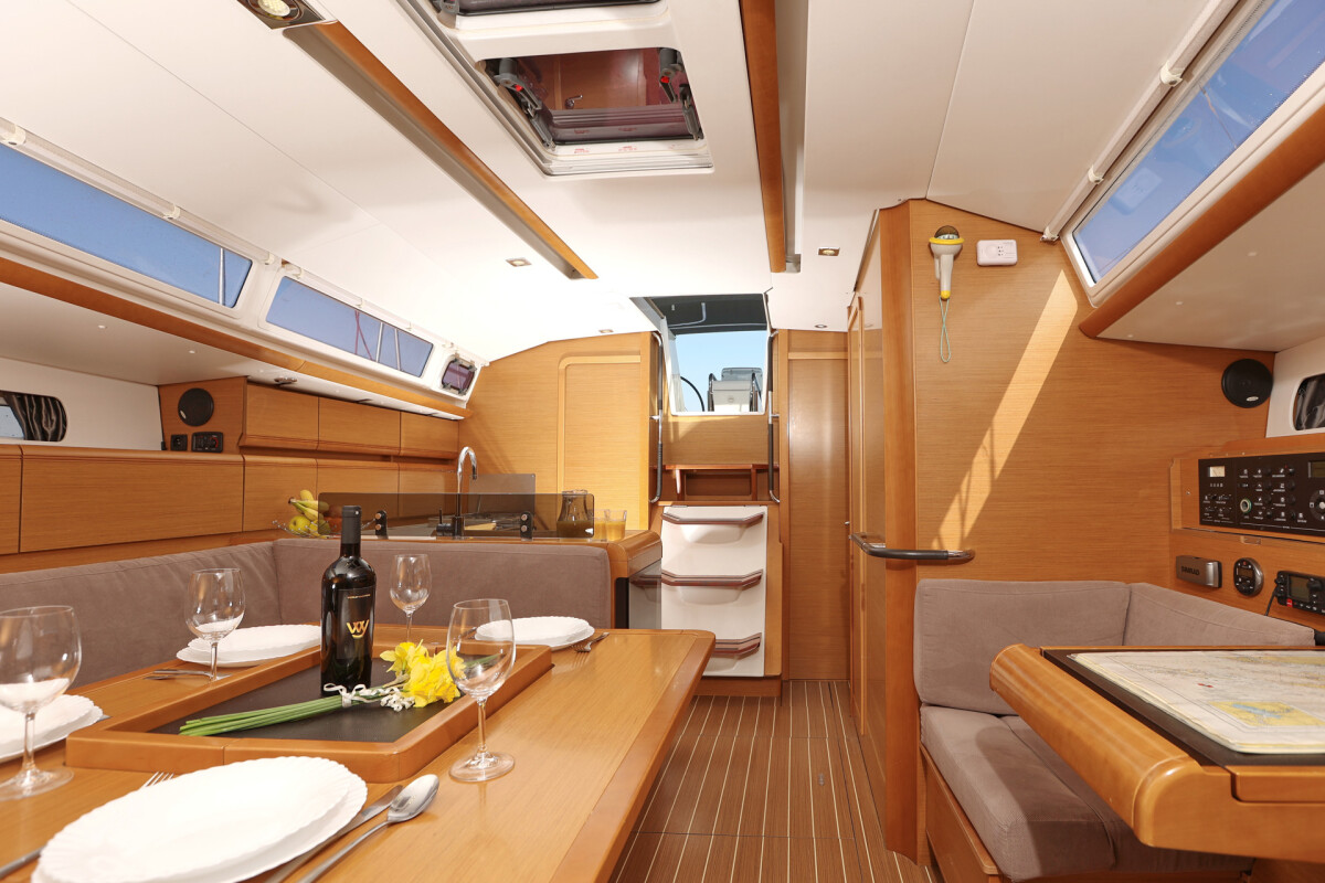 Sun Odyssey 409 Performance Stellina II