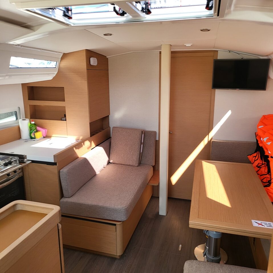 Sun Odyssey 410 Freya