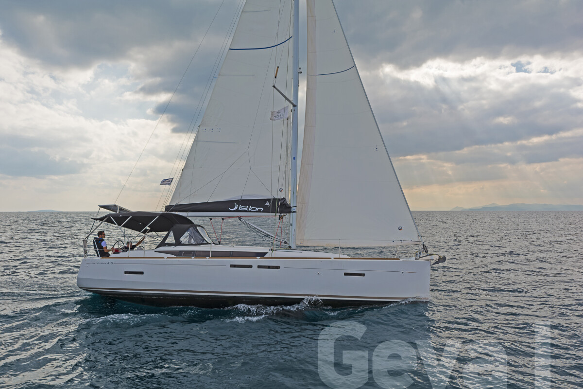 Sun Odyssey 419 Geva I