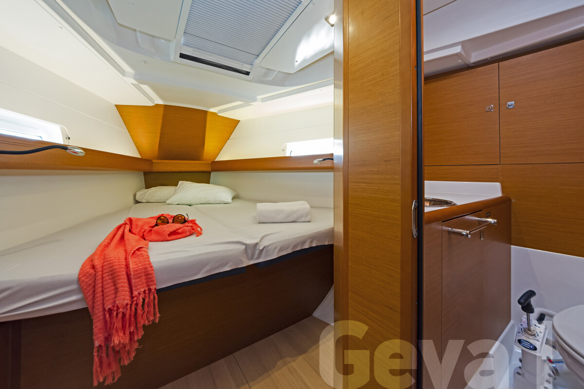 Sun Odyssey 419 Geva I