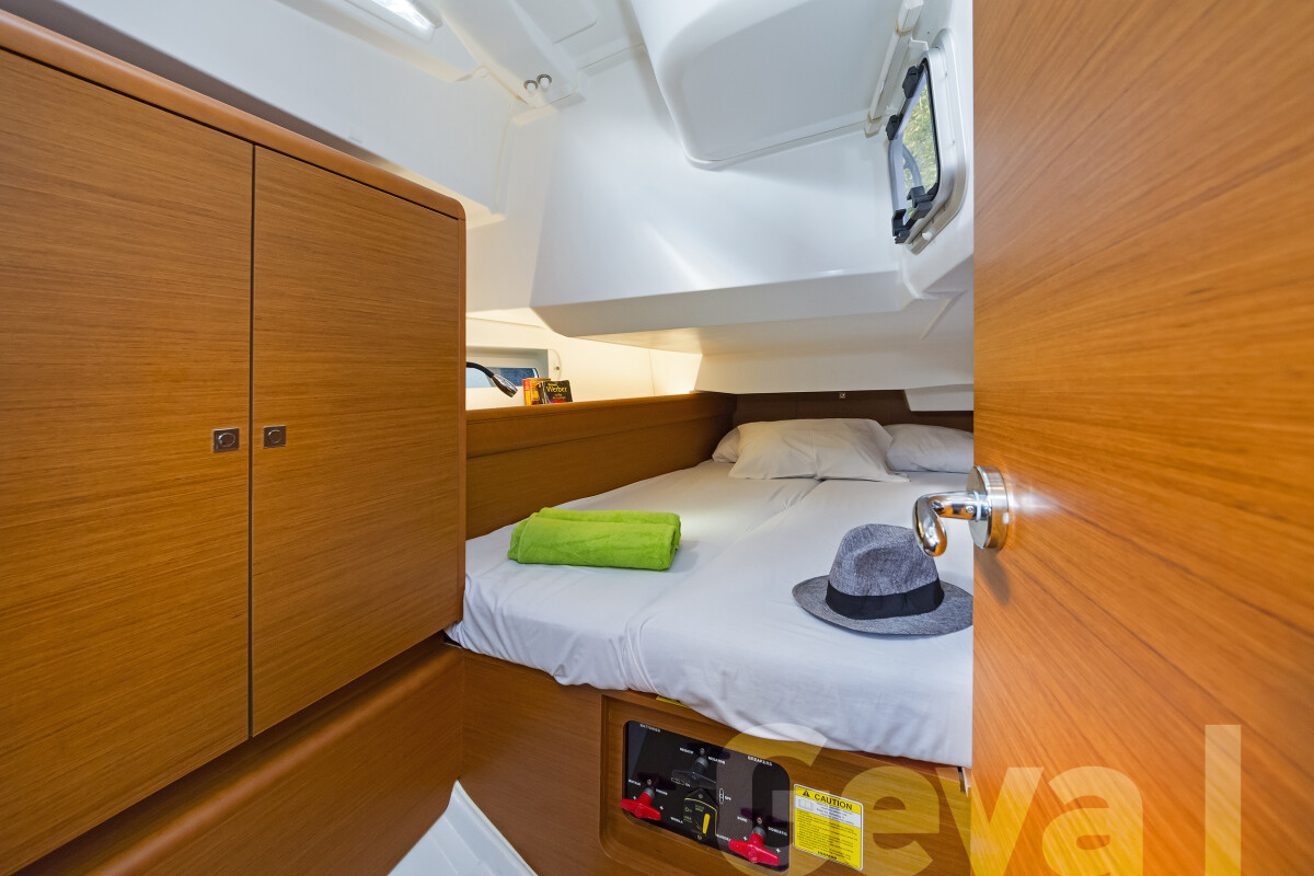 Sun Odyssey 419 Geva I