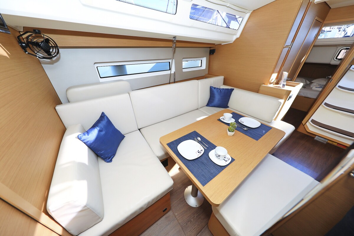 Sun Odyssey 440 Sea Star