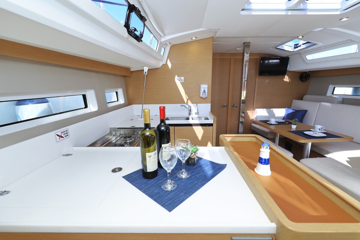 Sun Odyssey 440 Sea Star