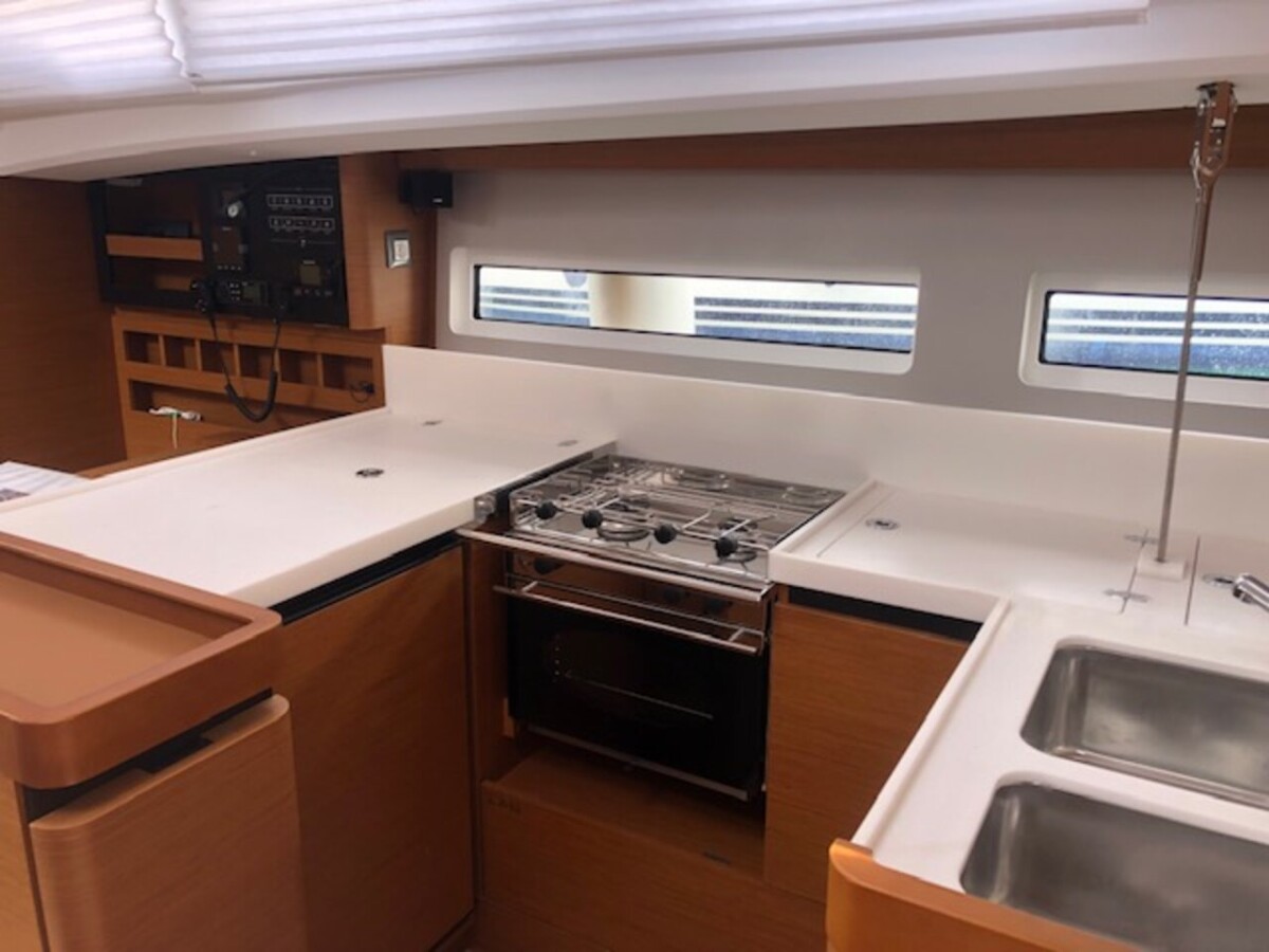 Sun Odyssey 440 Stardust