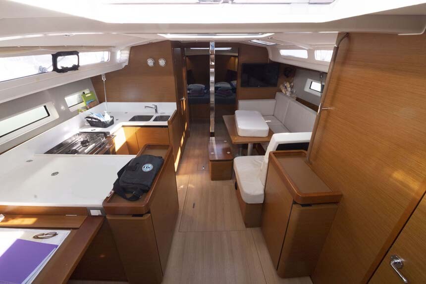 Sun Odyssey 440 UwElli