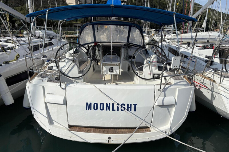 Sun Odyssey 479 Moonlight